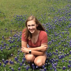 Meet your Posher, Avery